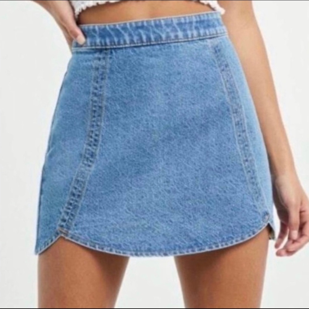 Pacsun light blue denim mini skirt with scalloped details jean skirt size 26